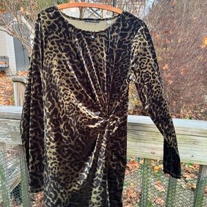 Tahari Olive Green Leopard Print Size Lg Stretch Velvet Dress NWT Wrap Style